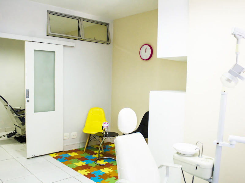 Foto 6 de Dra. Andressa Faria - Odontologia Estética e Reabilitação Oral - CROMG 58.904