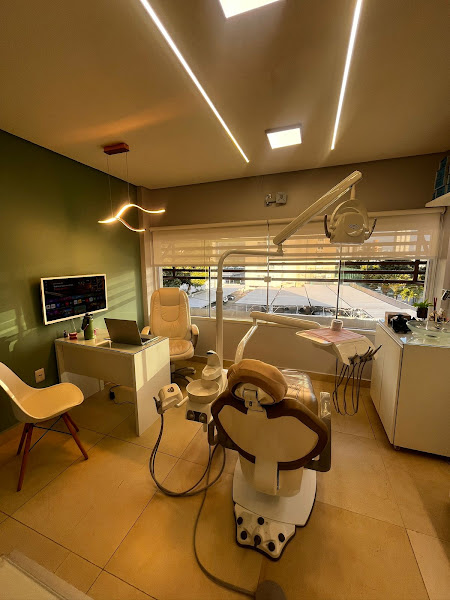 Foto 2 de Dra. Andressa Lima - Dentista, Invisalign, Harmonização Orofacial