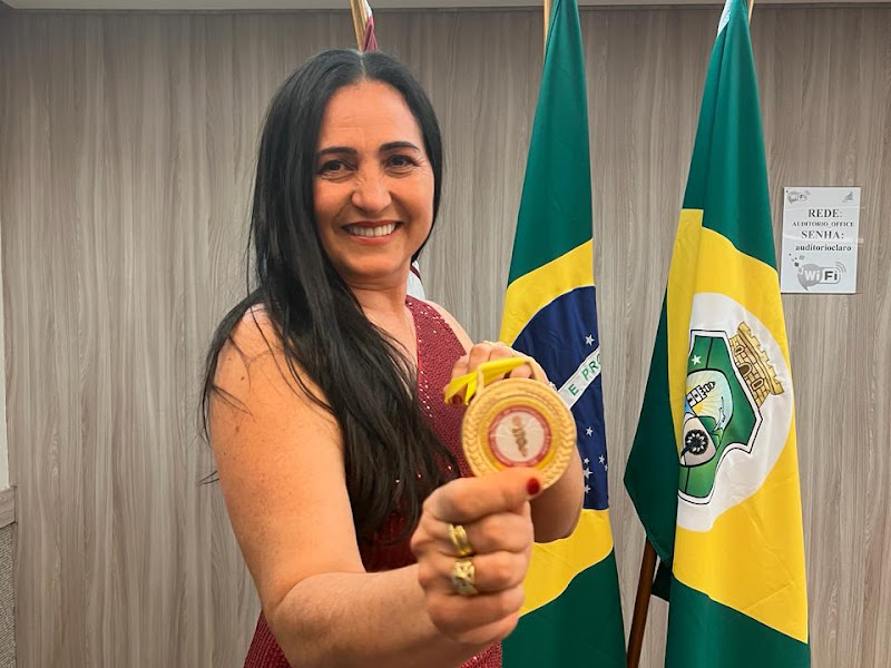 Foto 3 de Dra Andressa Pinheiro - Prótese e Odontologia do Sono