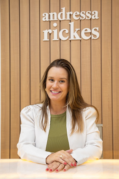 Foto 2 de Dra. Andressa Rickes - Odontologia Estética