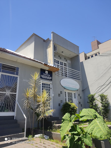 Foto 3 de Dra. Angélica Venâncio Odontologia | Aparelho Invisível | Lentes de Contato Dental - Londrina