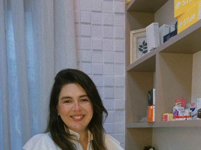 Foto de Dra. Angie Ferreira - Botox | Preenchimento | Harmonização Facial