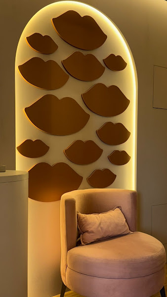 Foto 3 de Dra. Anna Gabriela | Harmonização Facial • Preenchimento Labial • Botox • Estética – Vila Maria SP