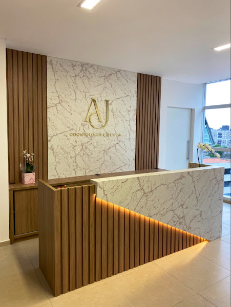 Foto 2 de Dra Anna Júlia - Dentista - Estética dental