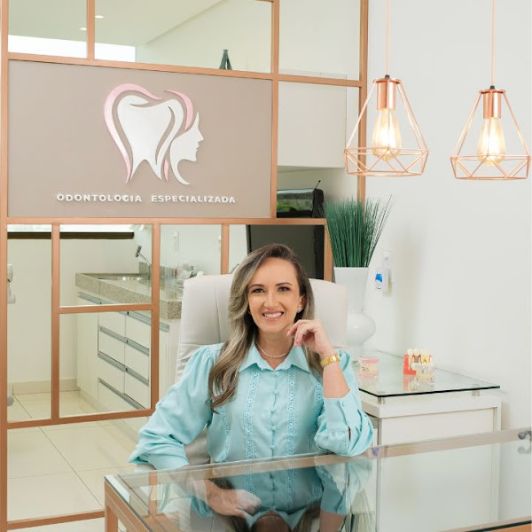 Foto 2 de Dra Anunciada de Carvalho Odontologia Especializada