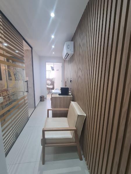 Foto 3 de Dra. Ariadina Ribeiro de Oliveira- Cirurgia Bucomaxilofacial CD-CROGO13141