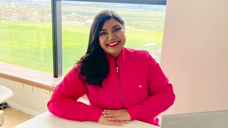 Foto 2 de Dra Ariane Lemes Odontologia