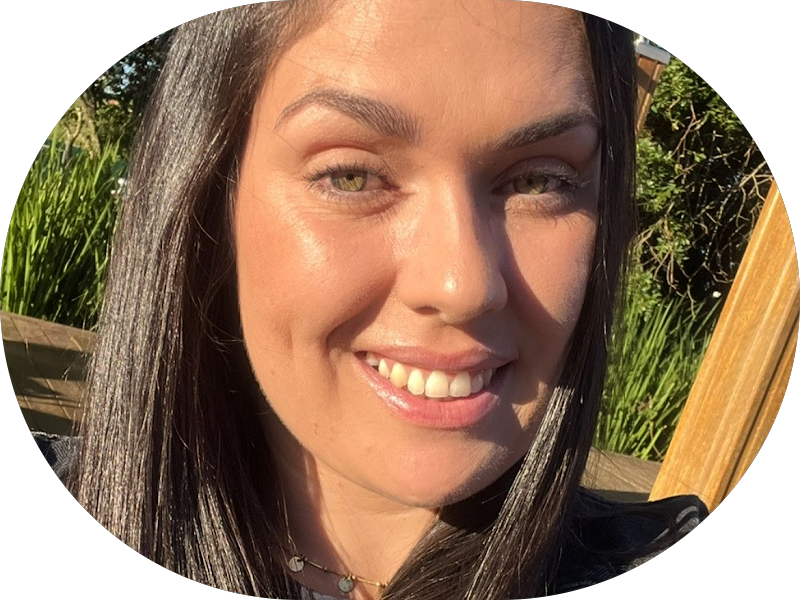 Foto 4 de Dra. Aritana Lopes Severo | Lentes de Resina e Periodontia | Pelotas-RS