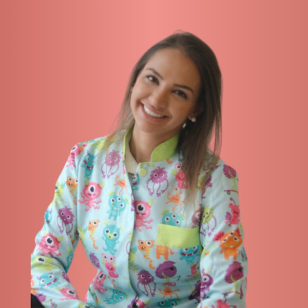 Foto 2 de Dra Aveline Mantelli - Odontologia e Odontopediatria