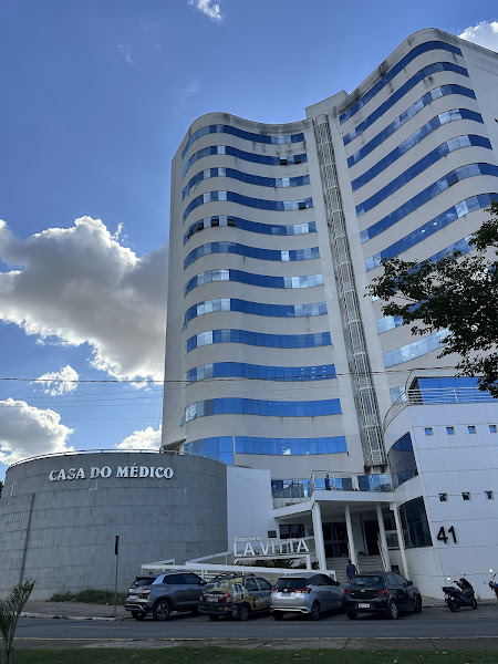 Foto 3 de Dra. Bárbara Hastenreiter - Dentista 24h e especialista em tratamento de canal