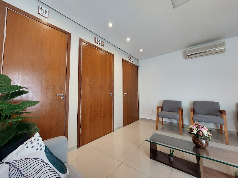 Foto 2 de Dra Barbara Prestes Del Cistia