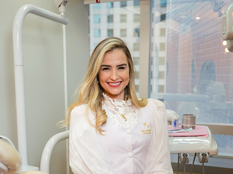 Foto de Dra. Bárbara Vigas - Clínica odontológica