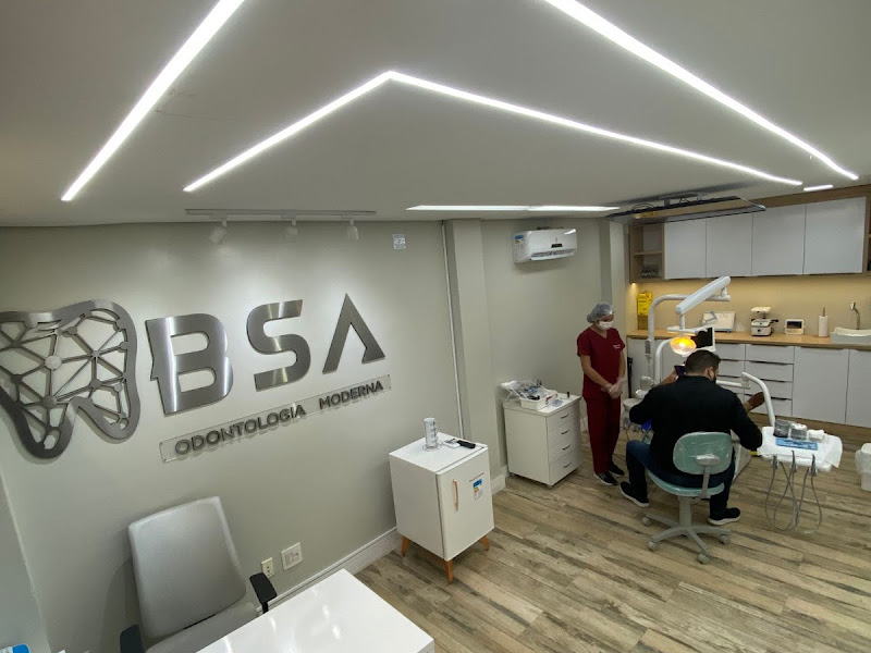 Foto 6 de Dra. Bárbara Vigas - Clínica odontológica