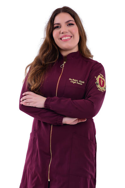 Foto 3 de Dra Beatriz Almeida - Dentista 24h UNIDENTIS | Urgência odontológica, Clareamento, Prótese, Cirurgia oral menor, Estética