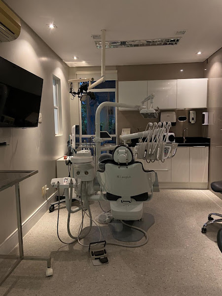 Foto 3 de Dra Beatriz Milano do Canto - Cirurgiã-Dentista