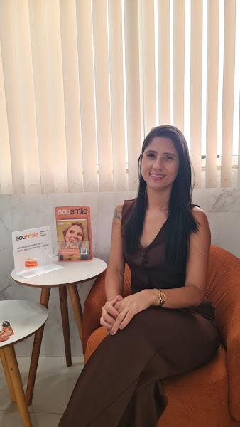 Foto 2 de Dra Bianca Moreira | Dentista | Alinhador Invisível | SouSmile | Clareamento | Campo Grande - RJ