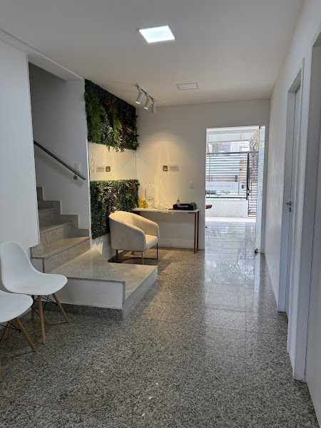 Foto 2 de Dra Bianca Pereira -Dentista BH - Harmonizare Consultório Odontológico