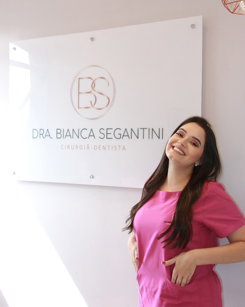 Foto 2 de Dra. Bianca Segantini - Cirurgiã-dentista
