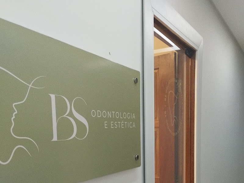 Foto 2 de Dra Brénda Sárkís Odonto e Estética Facial