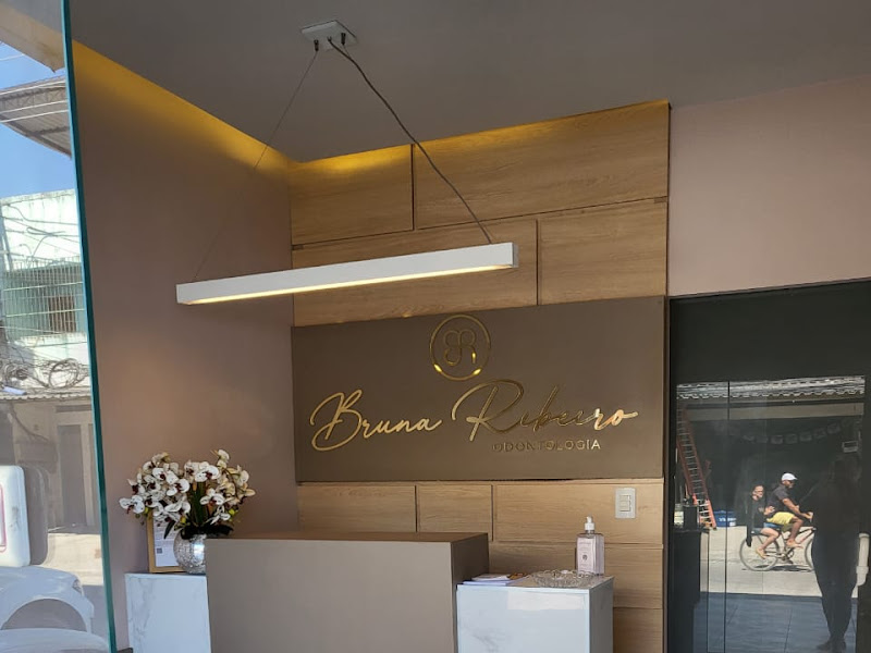 Foto 5 de Dra. Bruna Campos | Dentista em Duque de Caxias