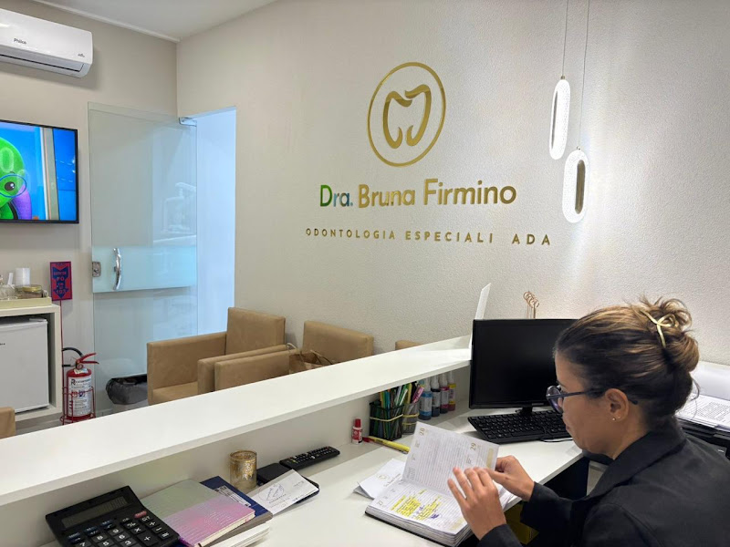 Foto 2 de DRA. BRUNA FIRMINO | ODONTOLOGIA ESPECIALIZADA