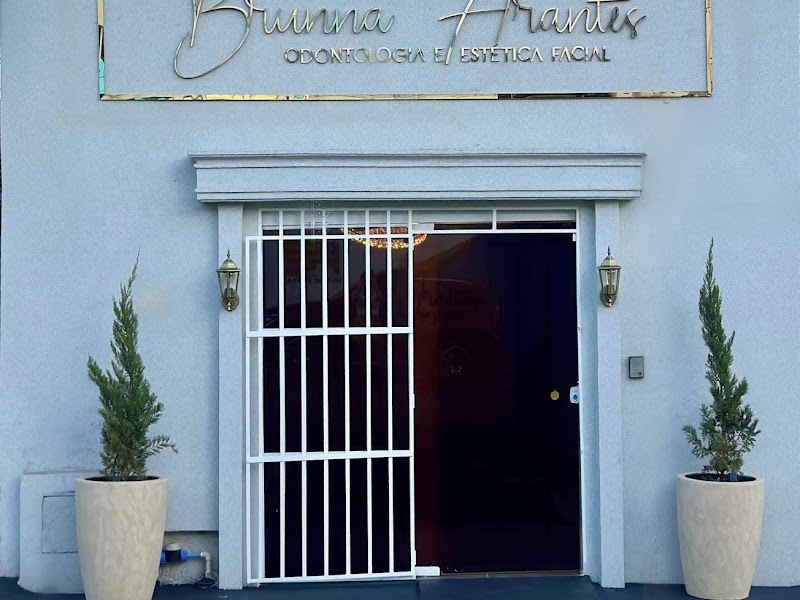 Foto 3 de Dra Bruna Martins - Dentista - Consultório Odontológico e harmonização facial