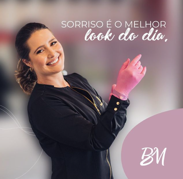 Foto 2 de Dra Bruna Mendes - Invisalign em Curitiba | Facetas de Resina em Curitiba | Clareamento dental em Curitiba