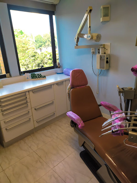 Foto 2 de Dra. Bruna Miranda