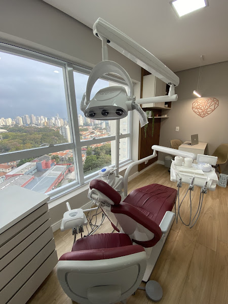 Foto 2 de Dra. Bruna Rozzetti Odontologia e Harmonização Orofacial