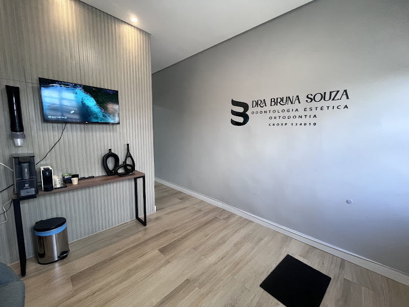 Foto 2 de Dra Bruna Souza - Cirurgiã-dentista