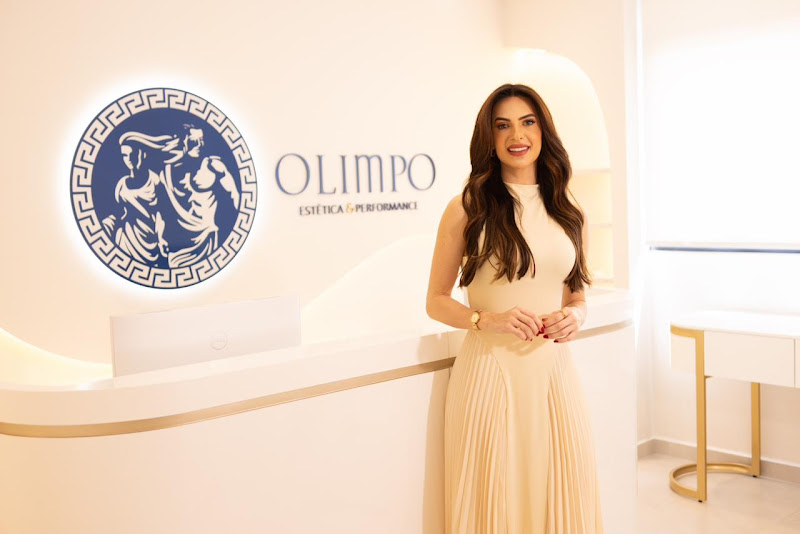 Foto 2 de Dra. Camila Bertolim | Harmonização Facial e Corporal em Pouso Alegre - MG