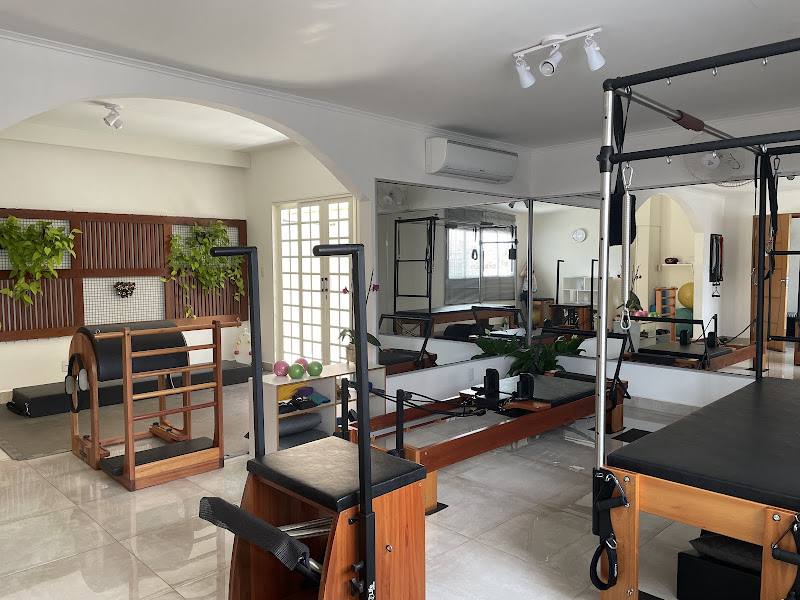 Foto 2 de Dra. Camila Covolan - Osteopata