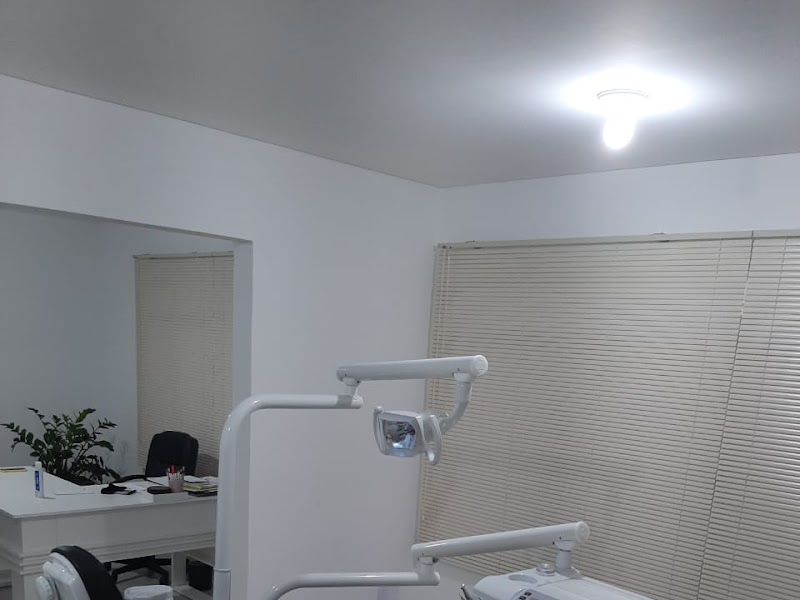 Foto 6 de Dra. Camila de Loyola | Dentista no Bigorrilho