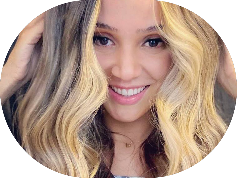 Foto 6 de Dra. Camila Freitas - Implantes Dentários em Feira de Santana - BA