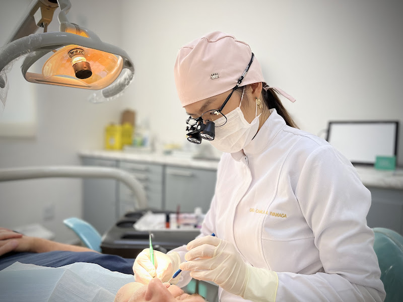 Foto 3 de Dra. Camila Ivanaga | Periodontia