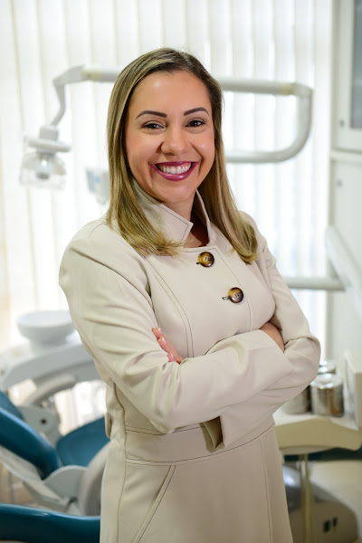 Foto 2 de Dra. Camila Leocádio, Dentista