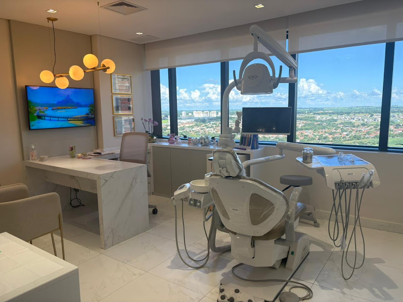 Foto 3 de Dra Camila Lettieri Cirurgiã Dentista - Ortodontia