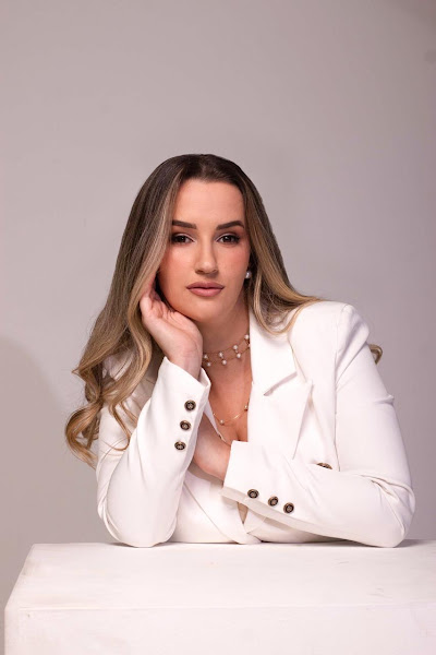 Foto 2 de Dra Camila Lima- Cirurgiã-dentista | Harmonização Orofacial| CRO/ES 10663