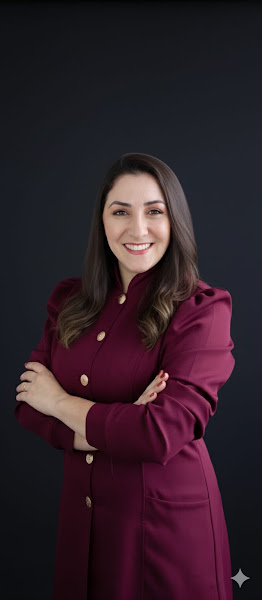 Foto 2 de Dra Camila Marchezani | Dentista | Aparelho Invisível | Estética Dental | Implante