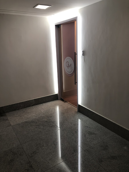 Foto 3 de Dra. Camila Moura - Implante Dentário | Prótese Protocolo | Invisalign | Facetas | Dentista em Recife