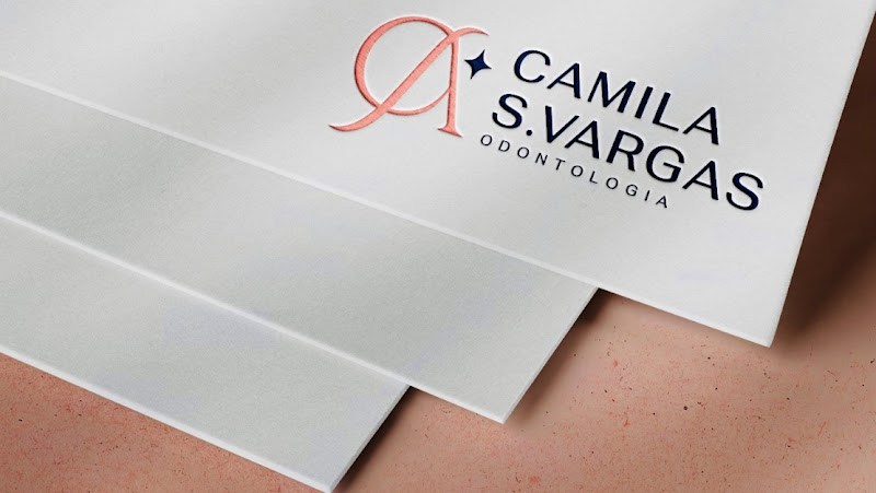 Foto 2 de Dra. Camila Siminski Vargas - Odontologia