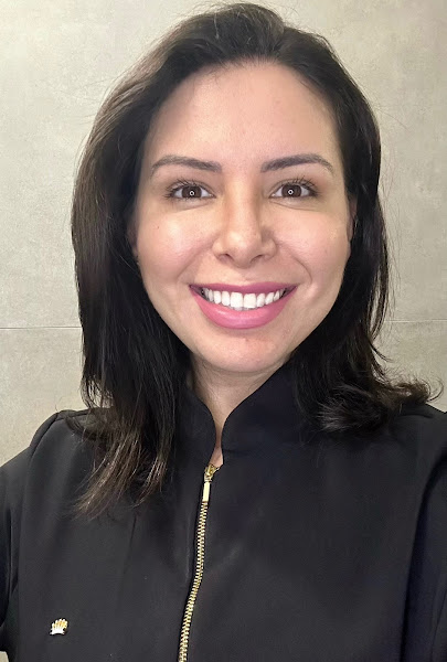 Foto 3 de Dra Camila Simonaggio | Cirurgiã-Dentista