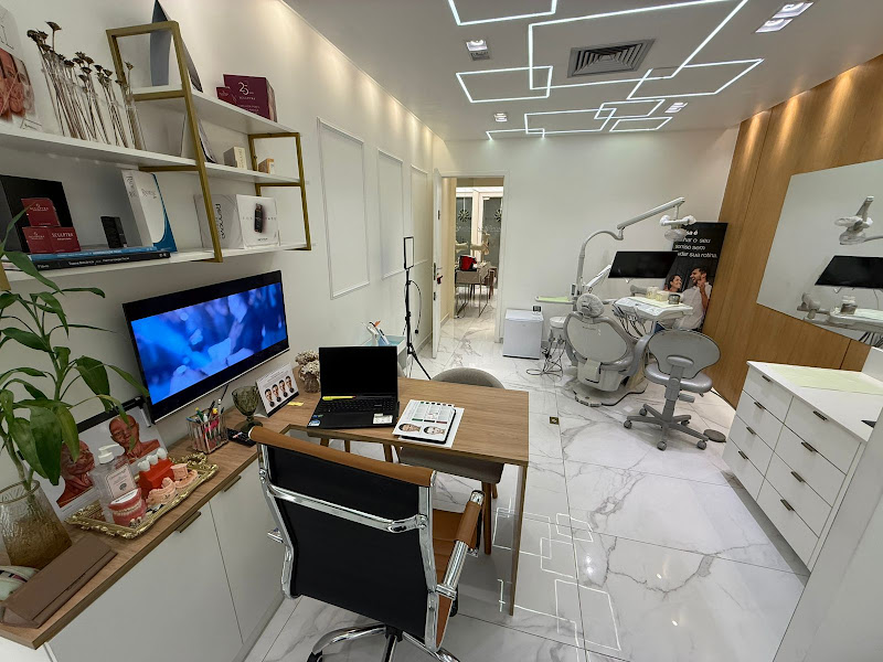 Foto 4 de DRA CAMILA VILA FLOR | ESTÉTICA OROFACIAL | IMPLANTES DENTÁRIOS