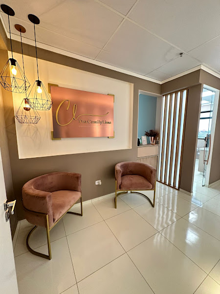 Foto 2 de Dra Camily - Harmonização Orofacial