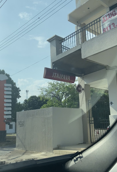 Foto de Dra Carla Basílio - Odontologia & Estética