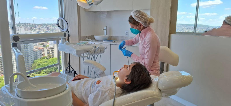 Foto 2 de Dra Carla Colombo Dentista - Porto Alegre