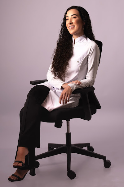 Foto 2 de Dra Carla Márcia | Odontologia | Dentista em Niterói