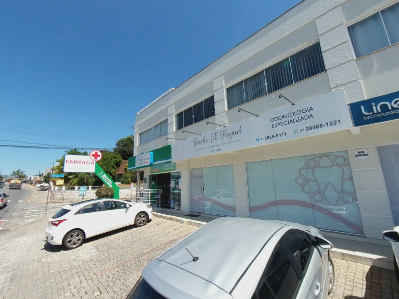 Foto 2 de Dra Carla Nicolas Fayad - Odontologia Especializada