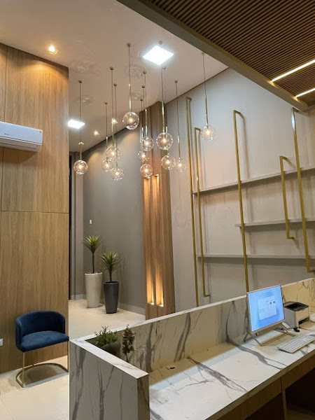 Foto 3 de Dra. Carla Ricken - Cirurgia Bucomaxilofacial, Cirurgia ortognática, Rejuvenescimento da face