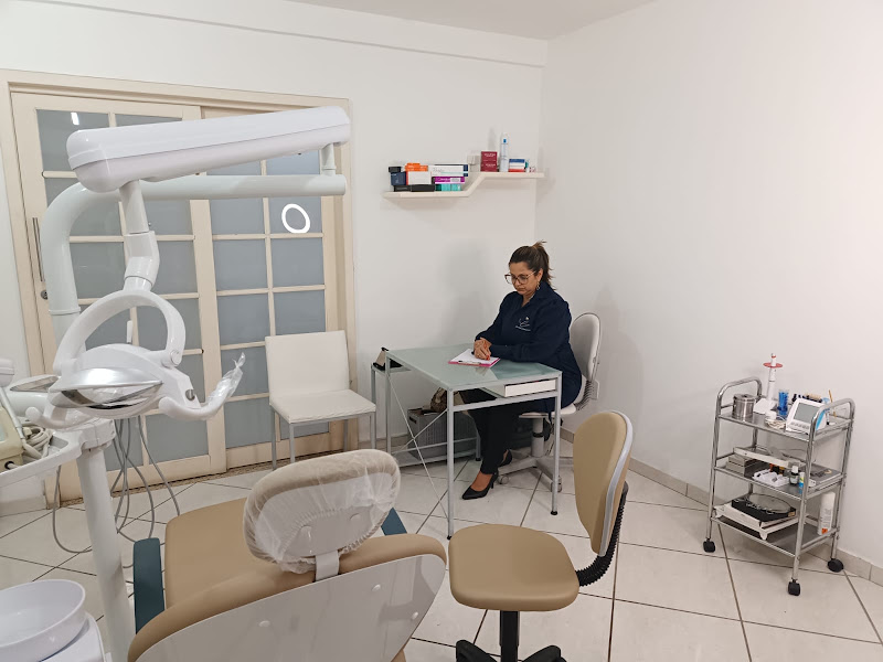 Foto 2 de Dra. Carla Venancio Dentista